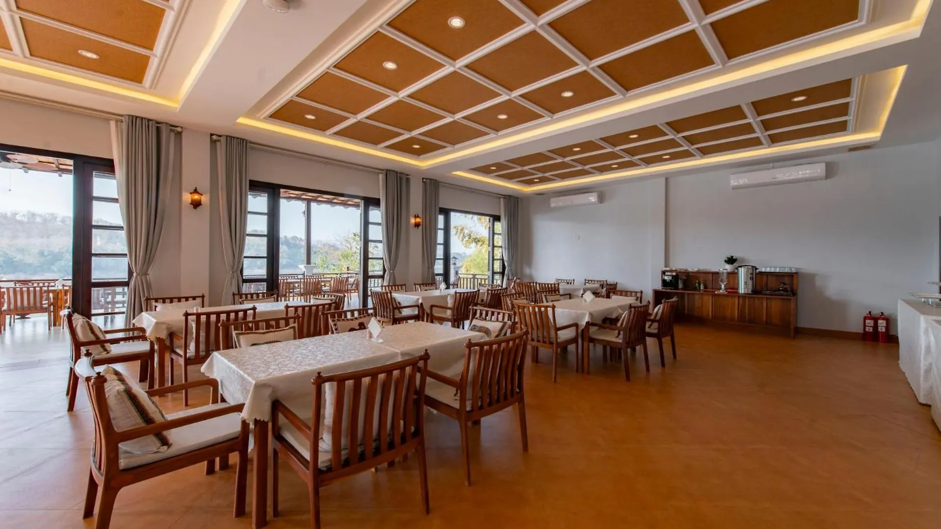 Hotel Relaxful Hotel泊岸酒店 Luang Prabang